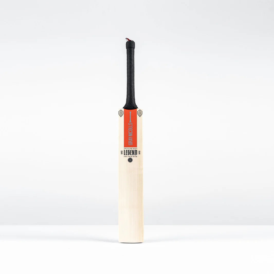 Gray-Nicolls Legend Silver Edition Junior Cricket Bat