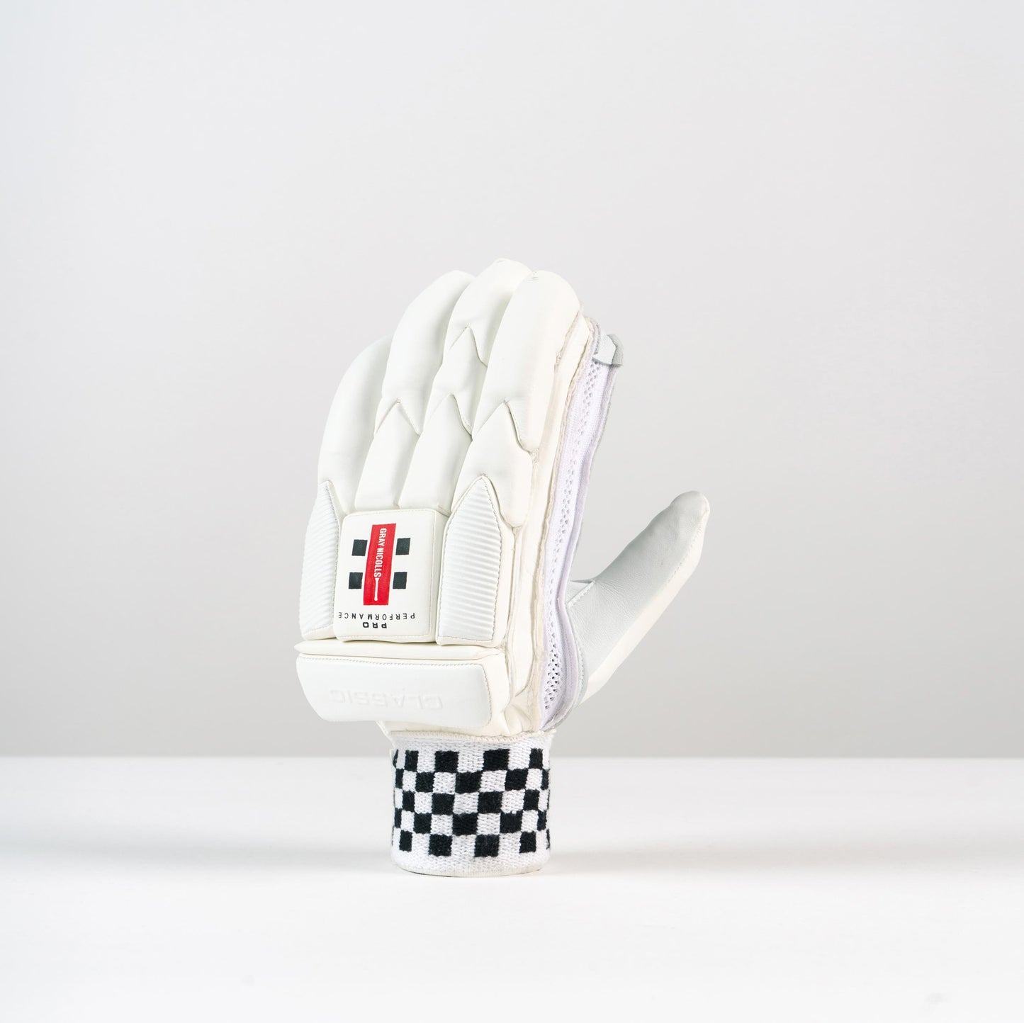 Gray-Nicolls Classic Pro Performance Glove