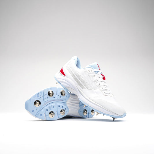 Gray-Nicolls Velocity 5.5 Spike Junior Shoes