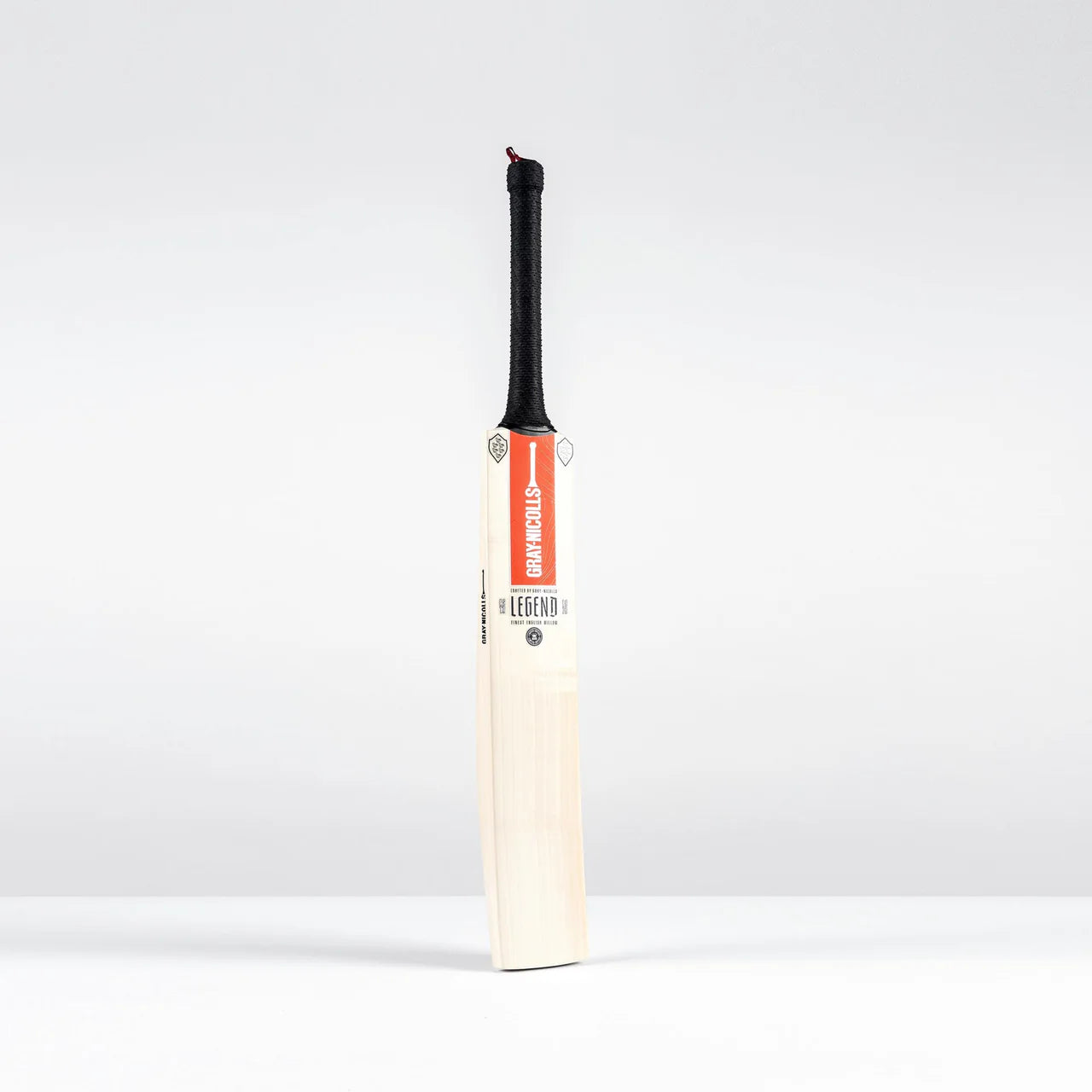Gray-Nicolls Legend Silver Edition Junior Cricket Bat